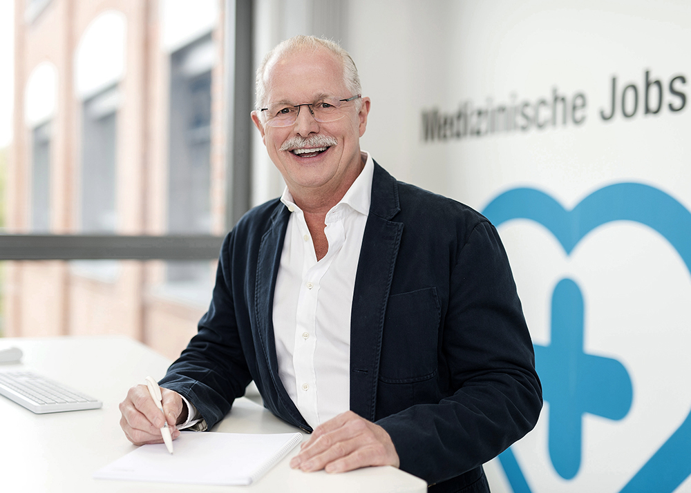 Medizinische Zeitarbeit – Prof. Dr. Stefan Gycha ist Mitgründer von hospitime in Bayreuth.